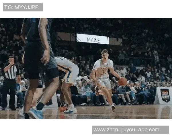 弗拉格在比赛中表现出色成为历史第二年轻的15分5板5助球员仅次于詹姆斯