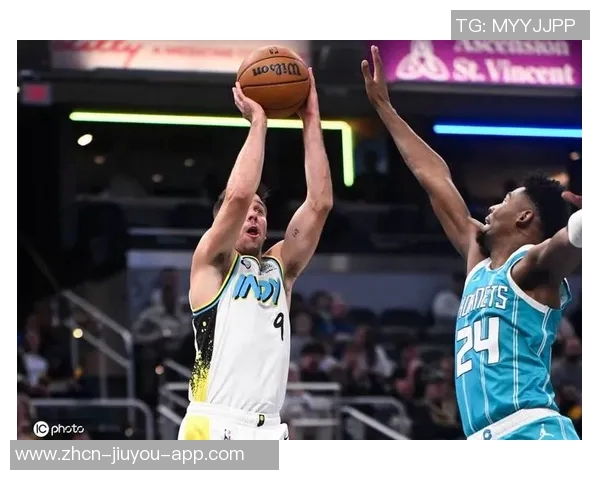 米勒表现低迷11投仅中3全场仅得14分助攻和篮板均不理想